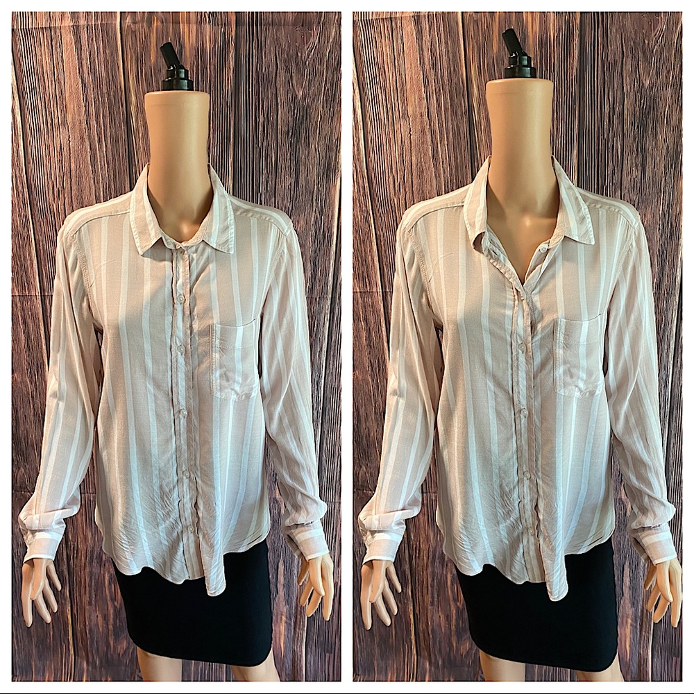 American Eagle Oversized fit XS cream light pink peach white stripe button down